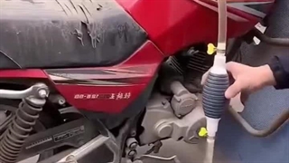 پمپ دستی بنزین و مایعات | انتقال سریع، ایمن و بی‌دردسر!