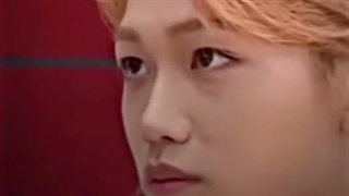 فلیکس>>> ولی نباید فقط بخاطر اینکه کره ای بلد نبود حذف میشود