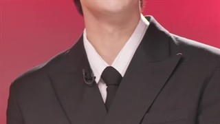 جوری که صداشو یه دفعه کلفت میکنه>>>>.  به طرز وحشتناکییی منتظرم ببینمش^^