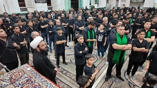 مراســـــم عزاداری شب ششم محرم ۱۴۰۴هیئت مسجد جواد الائمه درحسینیه اعظم صاحب الزمان (عج) بهاباد یزد
