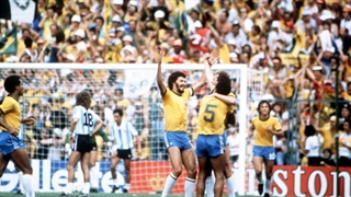 ۴۳ سال پیش در چنین روزی؛ پیروزی ۳-۱ برزیل مقابل آرژانتین در روز اخراج دیگو مارادونا