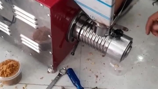 تعمیر دستگاه کره گیری عطاری لبنیاتی کره گیر مغز اجیل بادام زمینی تعمیرات روغن گیری ارده گیر و اسیاب