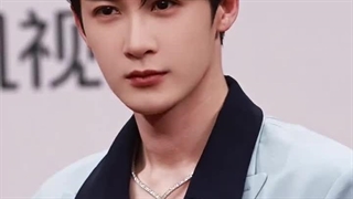 تان جیانسی در مراسم《Tencent Video All Star Night 2025》