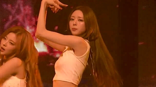 اجرای Untouchable (final ver) از ایتزی در سومین فن میتینگ ایتزی