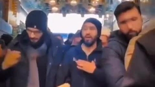 نوحه‌ خوانی سوزناک جانباز حادثه پیجری لبنان در حرم حضرت سیدالشهدا(ع) - انا علی العهد