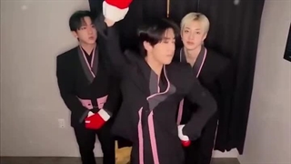 چالش تیک تاک استری (بنگ‌چان و چانگبین و هان)