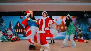 دنس پرکتیس میوو آهنگ Burning up ورژن Christmas