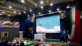 مجری صحنه سامان طهرانی در جشن روز پرستار