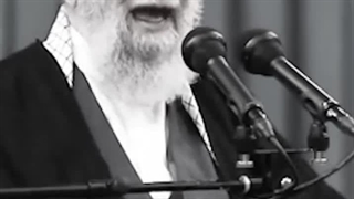 آنها نقشه‌ای می‌کشند؛ و نقشه‌ای می‌کشم. فَمَهِّلِ ٱلکَٰفِرِینَ أَمهِلۡهُم رُوَیدَا (۱۷)