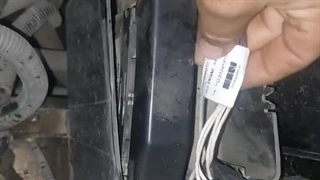 محل قرار گرفتن فیوز پمپ بنزین پژو ۴۰۵