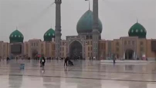 باران که میبارد تو می آیی...