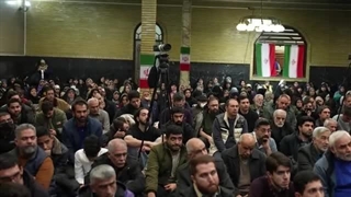 استاد رائفی پور: آتش به اختیار