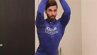 پشت بازو بالای سر با کش
