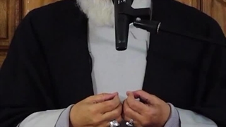 اخیراً ویدیویی منتشر شد از دغدغه‌مندی یک جوان ایرانی نسبت به وضعیت اقتصادی و پاسخ استاد پناهیان در این زمینه؛ گرانی طلا