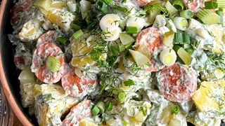 طرز تهیه سالاد آلمانی کارتوفل (سالاد سیب زمینی)