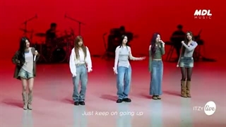 اجرا زنده gold از ایتزی itzy در it s Live kpop