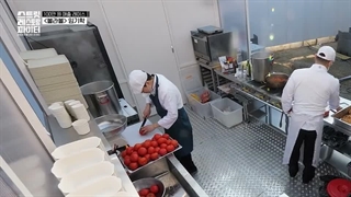 برنامه Street Restaurant Fighter جنگ رستوران خیابانی | قسمت 1 + زیرنویس فارسی