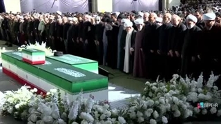 نماز بر پیکر مطهر #امام_شهید در مصلی امام خمینی قدس سره الشریف
