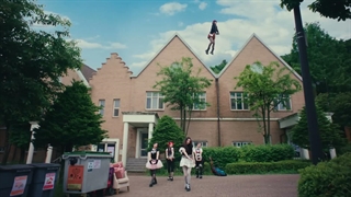 ILLIT (아일릿)  jellyous’ Official MV_