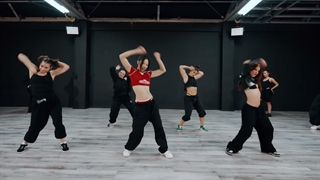 JENNIE - Mantra MV Rehearsal(درخواستی)