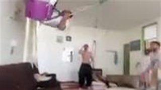 بعد میگن چرا پسرا کمتر عمر میکنن \ بگذریم استادتون عاشق شده بحبحبحبحبح