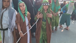 شبیه خوانی (15) ورود اسرا به کوفه . مجلس ابن زیاد ــ محرّم 1405 اخی جهان